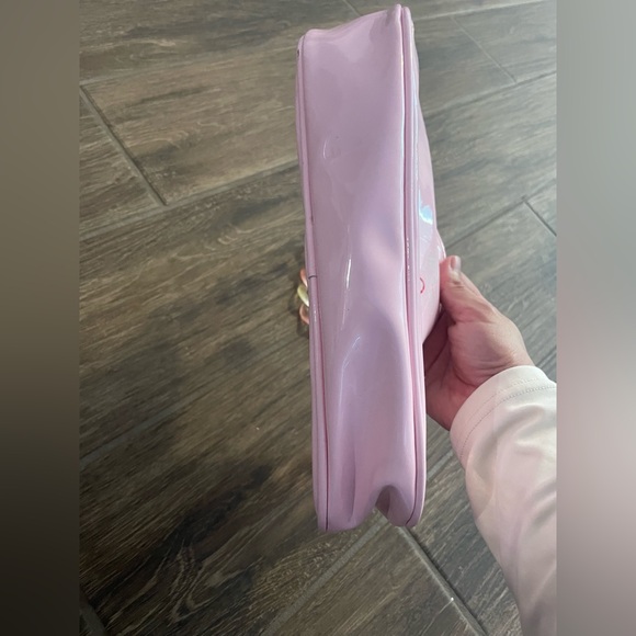 Hello Kitty Pastel Pink Shoulder Bag - Picture 4 of 6